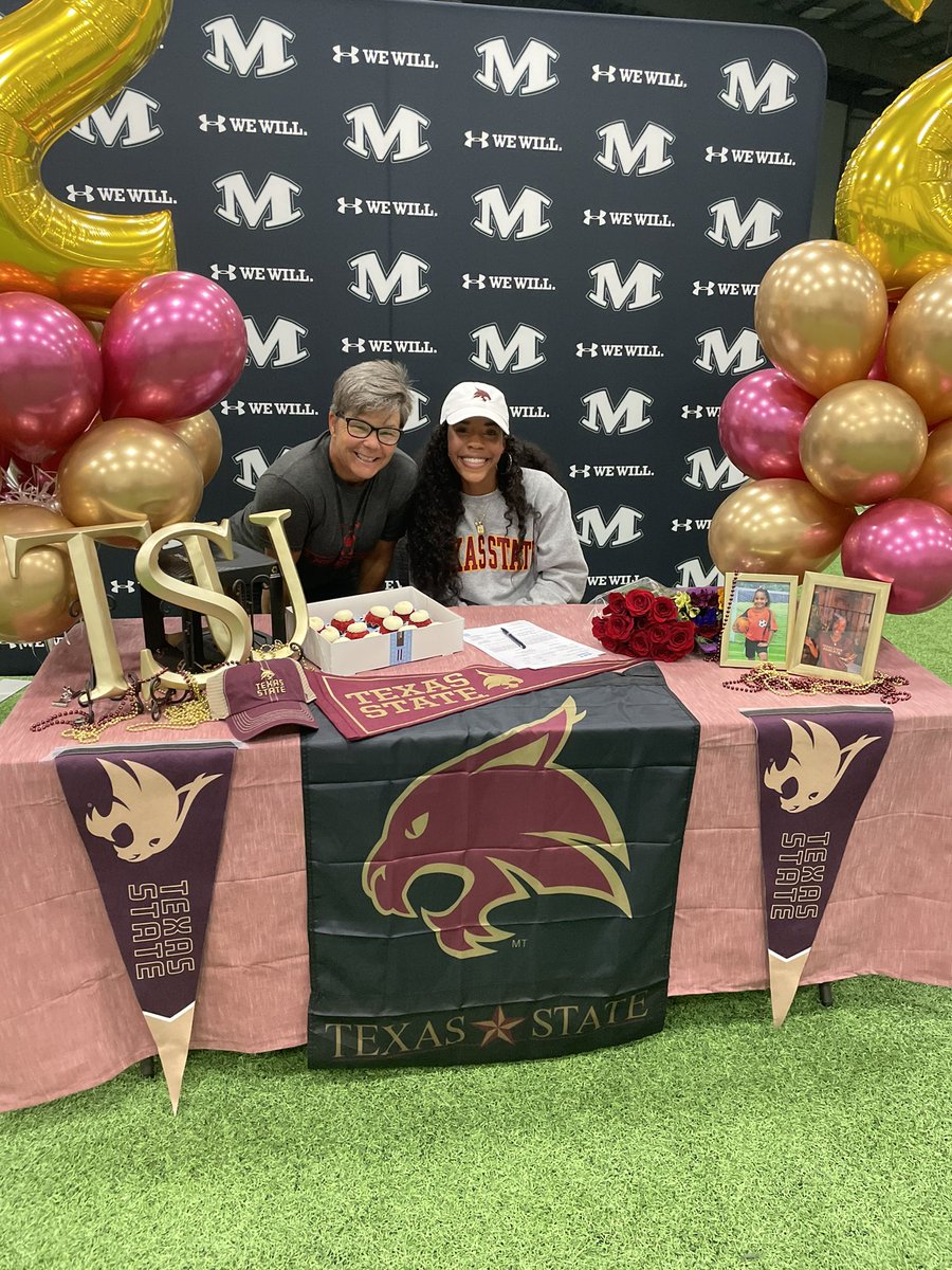 Martin Lady Soccer tweet media