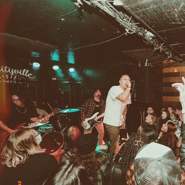 19th & 7th tweet media