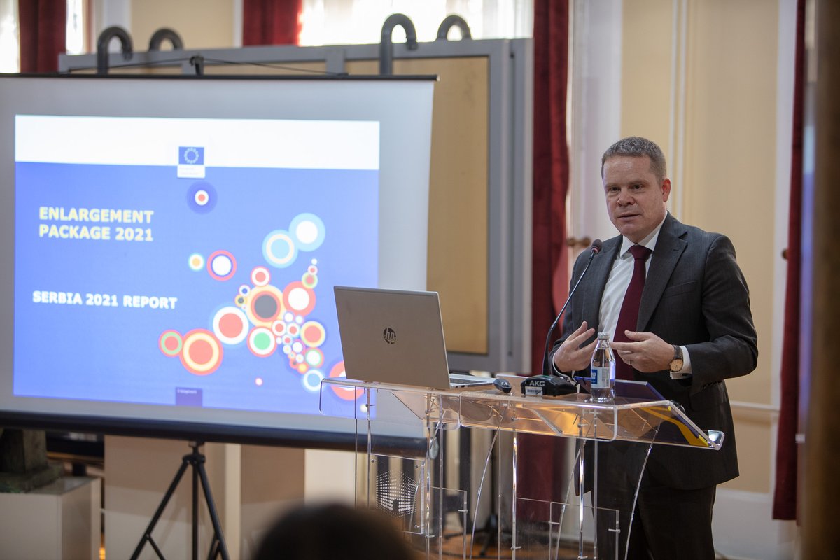 U Nišu je danas predstavljen Izveštaj @EU_Commission 🇪🇺 za Srbiju 🇷🇸 Najvažnije zaključke prezentovao je @DirkLorenz, šef političkog sektora Delegacije EU u Srbiji. @eusrbija europa.rs/godisnji-izves…