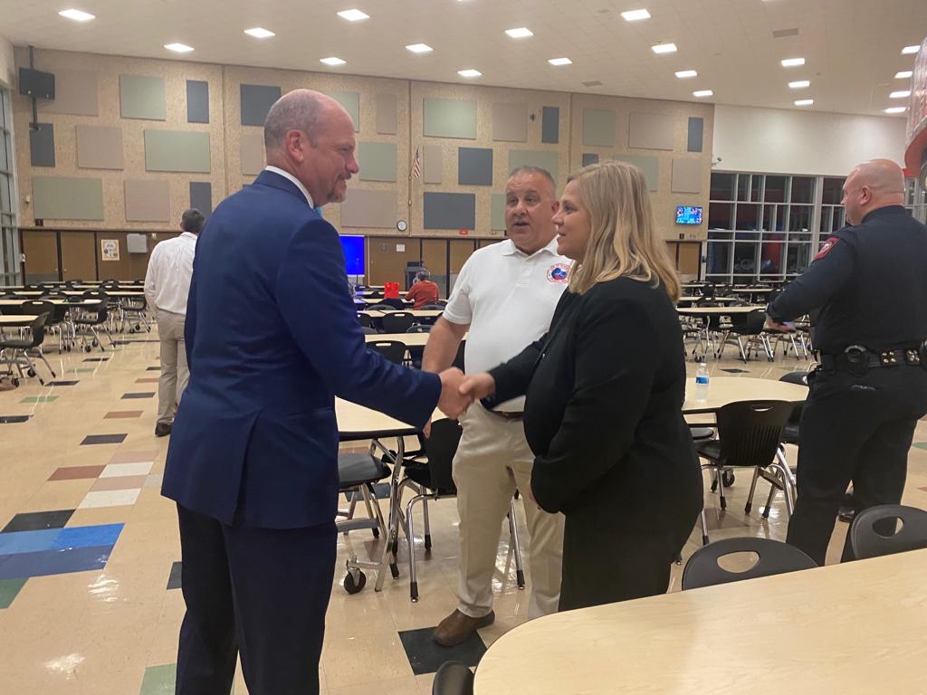 KenRDemerchant's tweet photo. Had the opportunity to address the town hall meeting attendees at @RosenbergTXGov  last evening. Thank you for having me and I look forward to working with you. # https://t.co/cILcxIsqJF