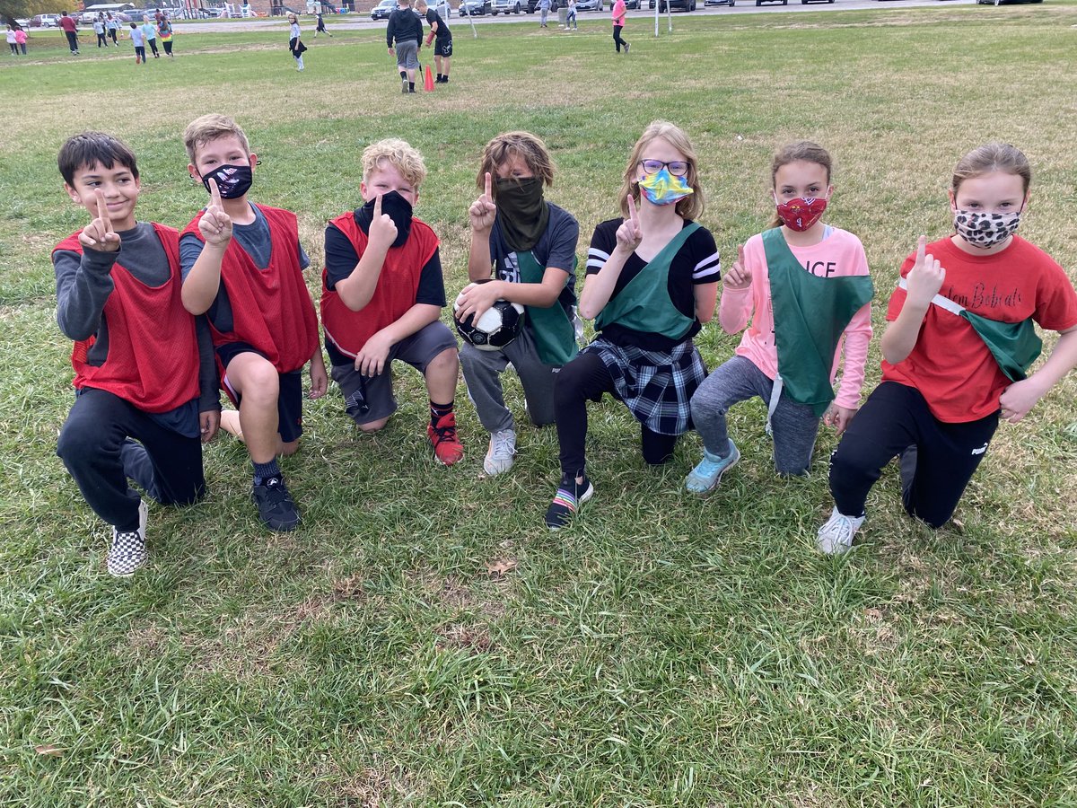 Salem_Elem_PE's tweet photo. 5-2 World Cup Champions!
#FutureAll-Stars https://t.co/V9XykN5OG9