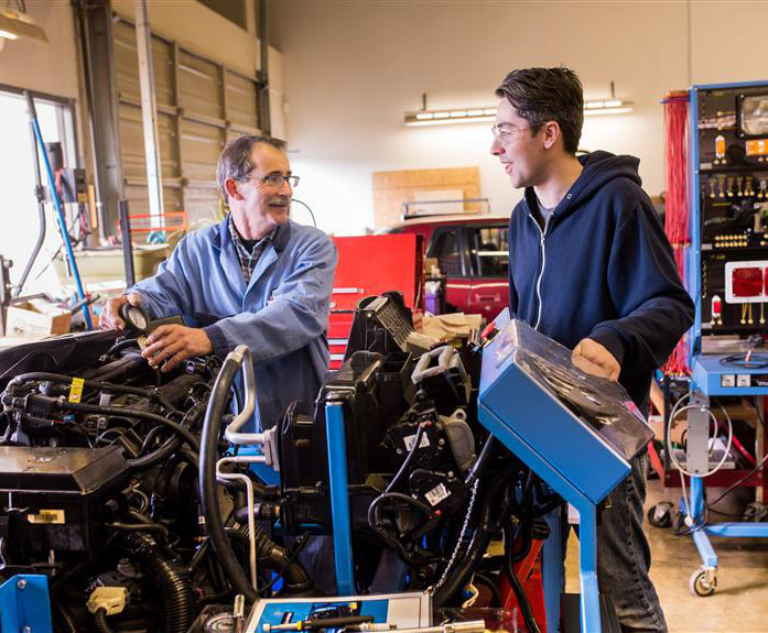 NIC_first's tweet image. Gain hands on experience in NIC’s automotive shop when you enroll in the Automotive Service Technician Foundation Harmonized Certificate starting February 2022. To learn more about the program or to apply, head to nic.bc.ca/programs/trade… 

#TrainingBC #IamNIC