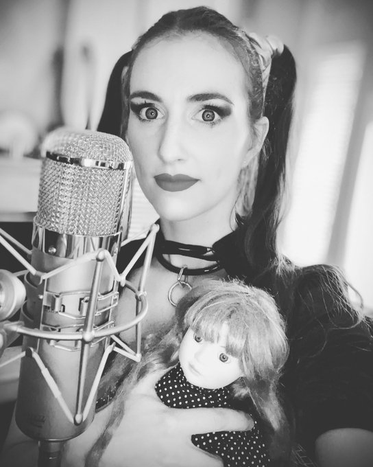 Tournage du clip musical! Et action 🎬Recording the music video! And action 🎬 #mariandelacroix #first<a href="/tag/recording"class="tags"><span>#recording</span></a><a href="/tag/behindthescenes"class="tags"><span>#behindthescenes</span></a><a href="/tag/premier"class="tags"><span>#premier</span></a><a href="/tag/first"class="tags"><span>#first</span></a><a href="/tag/musicvideo"class="tags"><span>#musicvideo</span></a>