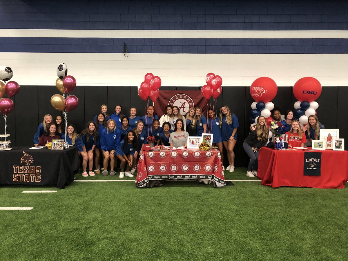 Hawksgirlsoccer's tweet photo. We loved celebrating these three today! So proud of y’all! ✍🏻 https://t.co/SQDiEFD48c