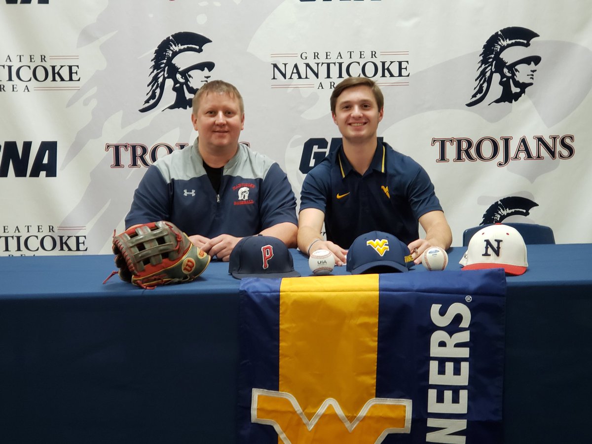 GNAAthletics's tweet photo. Congrats to #TrojanetteSoftball Ali Keener and #TrojanBaseball Nick Matson on signing NCAA Division 1 Letters of Intent with Morgan State and West Virginia Universities  today https://t.co/4TDXKn2HHe
