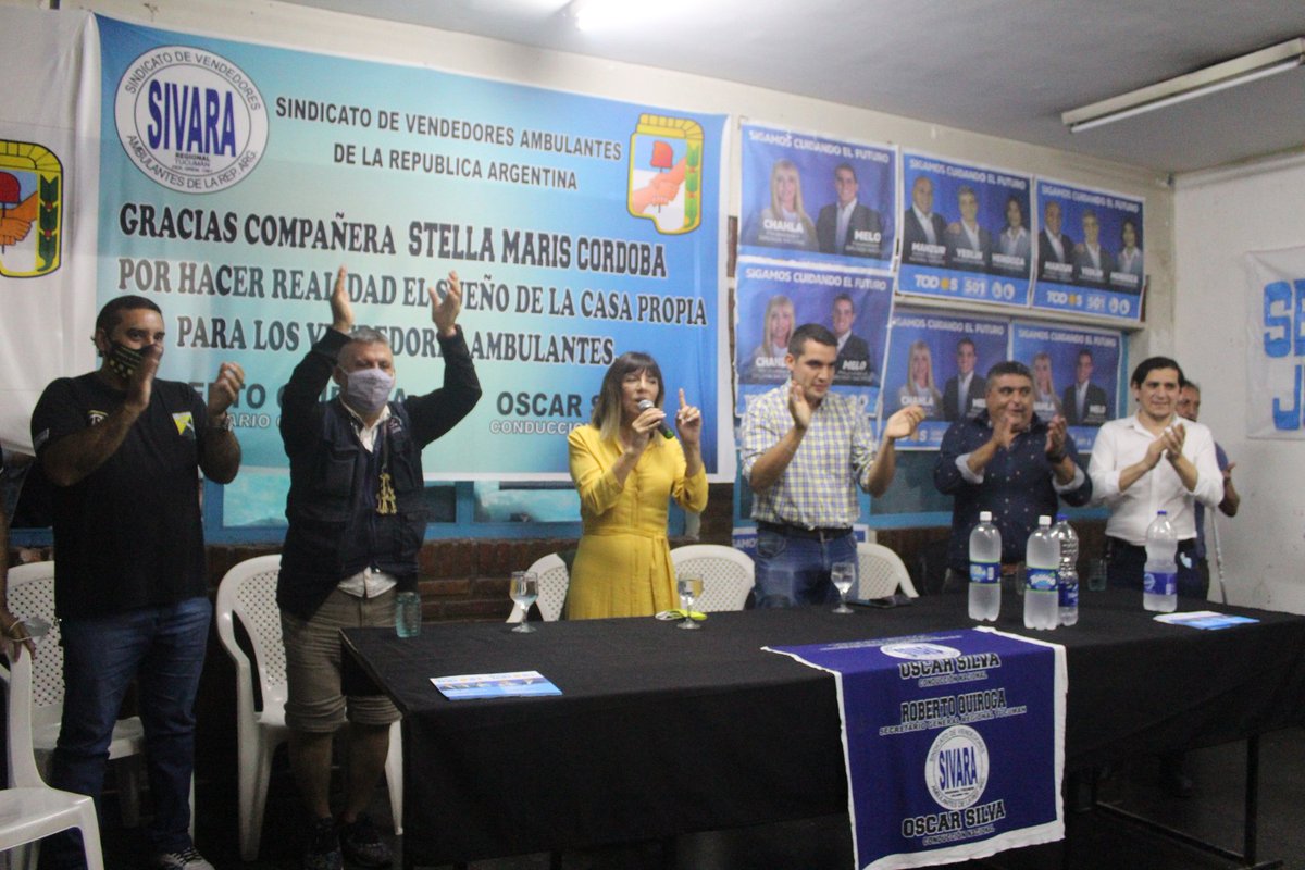 stellamcordoba1's tweet photo. Agradezco la invitación de las compañeras y compañeros del Sindicato de Vendedores Ambulantes. Gracias a la decisión del jefe de gabinete @JuanManzurOK y del gobernador @OsvaldoJaldo, se abre la posibilidad para que los trabajadores informales puedan acceder a una vivienda. https://t.co/bGhNcEij0h
