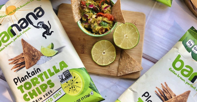 nfm_mag's tweet photo. How this upcycled brand built a 'farm-to-shelf' supply chain. https://t.co/hjzIeZLiA9 https://t.co/tdhAssls06