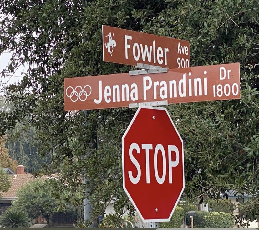 From @CityofClovisCA: Wrenwood Ave. is replaced as Jenna Prandini Dr. along her alma mater Clovis HS! @J_Prandini @ABC30