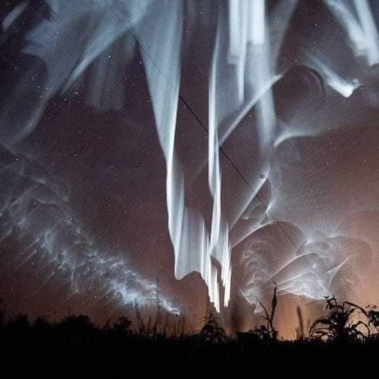 keyfipyIasimIar's tweet photo. Beyaz Aurora, Finlandiya'da fotoğraflandı. https://t.co/zTpVsX8m60