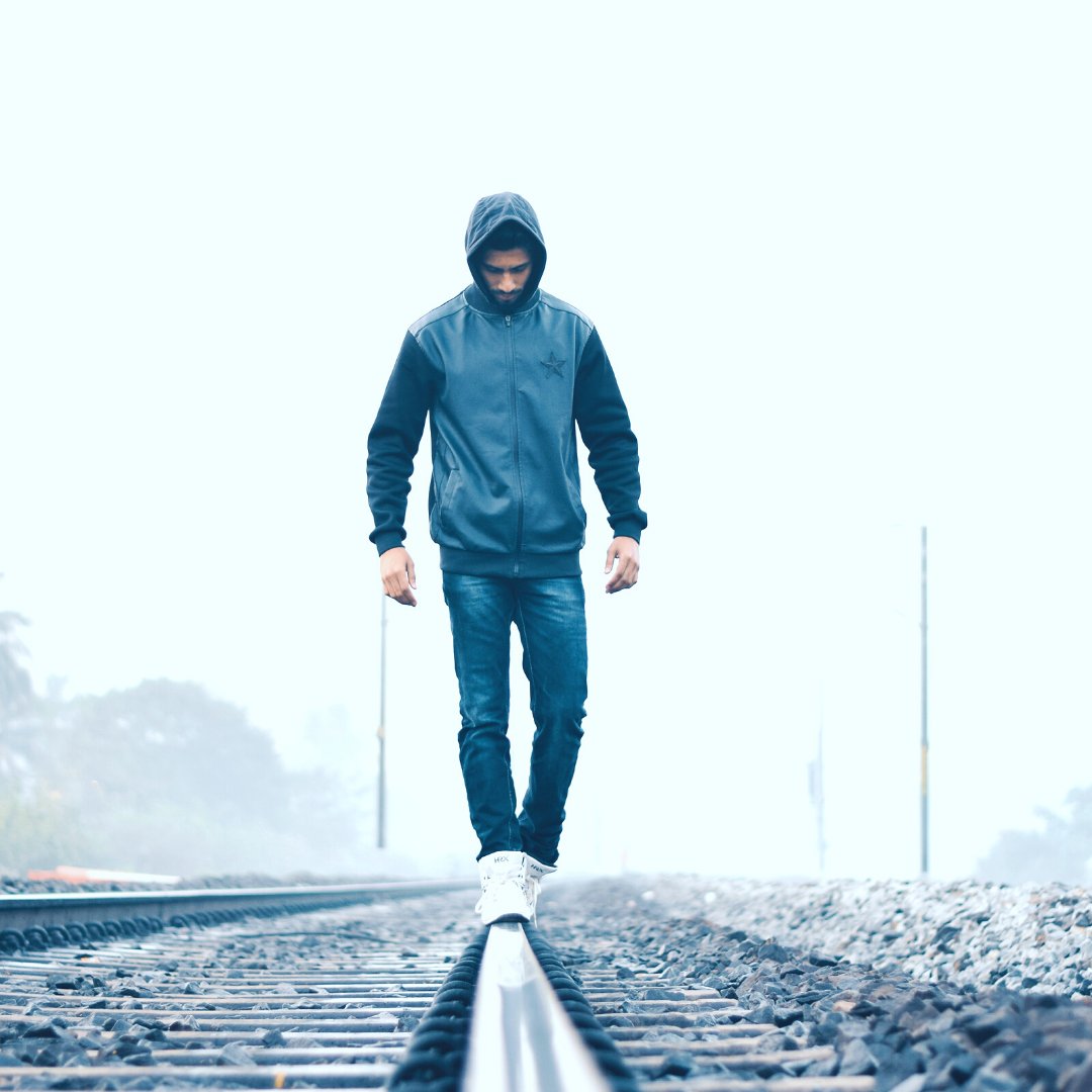 FootLevelers's tweet photo. Do you find yourself often off-balanced in every step? Chances are you're overpronated, and you might not even know it. Learn more about what causes overpronation: https://t.co/eYUEnJaLeV https://t.co/NAYZAp6TyV