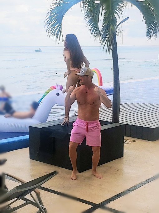 Rain or Shine We're having a great time! #sin77 #room77 #sinsation #hoteltakeover #lifestyleevents https://t<a href="/tag/sin77"class="tags">#sin77</a><a href="/tag/hoteltakeover"class="tags"><span>#hoteltakeover</span></a><a href="/tag/lifestyleevents"class="tags"><span>#lifestyleevents</span></a><a href="/tag/sinsation"class="tags"><span>#sinsation</span></a><a href="/tag/r"class="tags"><span>#r</span></a>