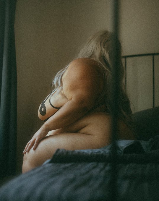 1 pic. Staying warm and wild ? https://t.co/b8SMP69GmS