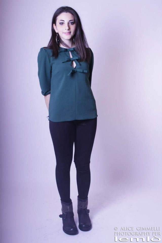 Flavia_Poggi's tweet photo. Throwback to my photoshoot for @lemlo_roma 😊 It was lovely to work with you 💞
#lemlo #rome #shoot #model #clothes #shop #throwback #fashion #beauty #influencer #blogger #likeforlike #followforfollow https://t.co/8dfHIg0RjA