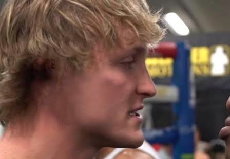 Sanskar2169's tweet photo. @LoganPaul @MikeTyson Mike and Logan after the fight.🙂 https://t.co/RKLUqgAjCI