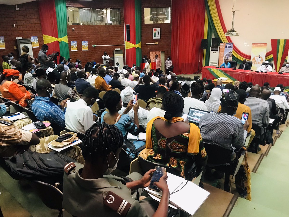 BicabaJunior's tweet photo. Placée sous le thème « Des médias résiliants au service des citoyens africains », la cérémonie d’ouverture de la 9em édition du #Festival_International_de_la_liberté_dexpression_et_de_la_Presse s’est tenue ce mardi 10 novembre 2021 au CBC.
#ABB #FILEP2021 https://t.co/TQIgujBF4m