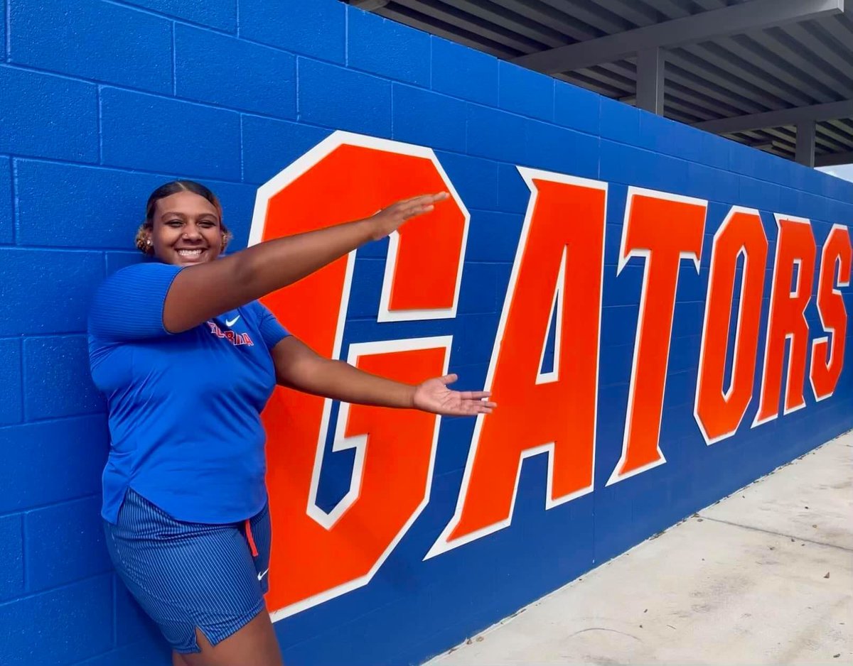 Tomorrow is signing day for Leia Williams.  We are excited to share this moment with her as she has committed to the University of Florida for Track and Field!  Friday, November 12 @ 2PM in the cafeteria! @LeiaWil95274004 @LibertyCoSchools https://t.co/SlKSKQHApg