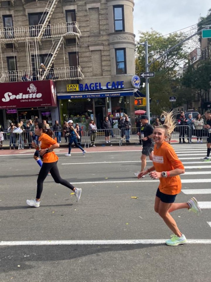 DaversaPartners's tweet photo. Nothing but smiles for these 3 incredible women who ran and completed marathons in LA &amp; NY this past week. On behalf of Daversa Partners...congratulations!

#daversapartners #daretobelegendary https://t.co/ZHx6Hz5WgR