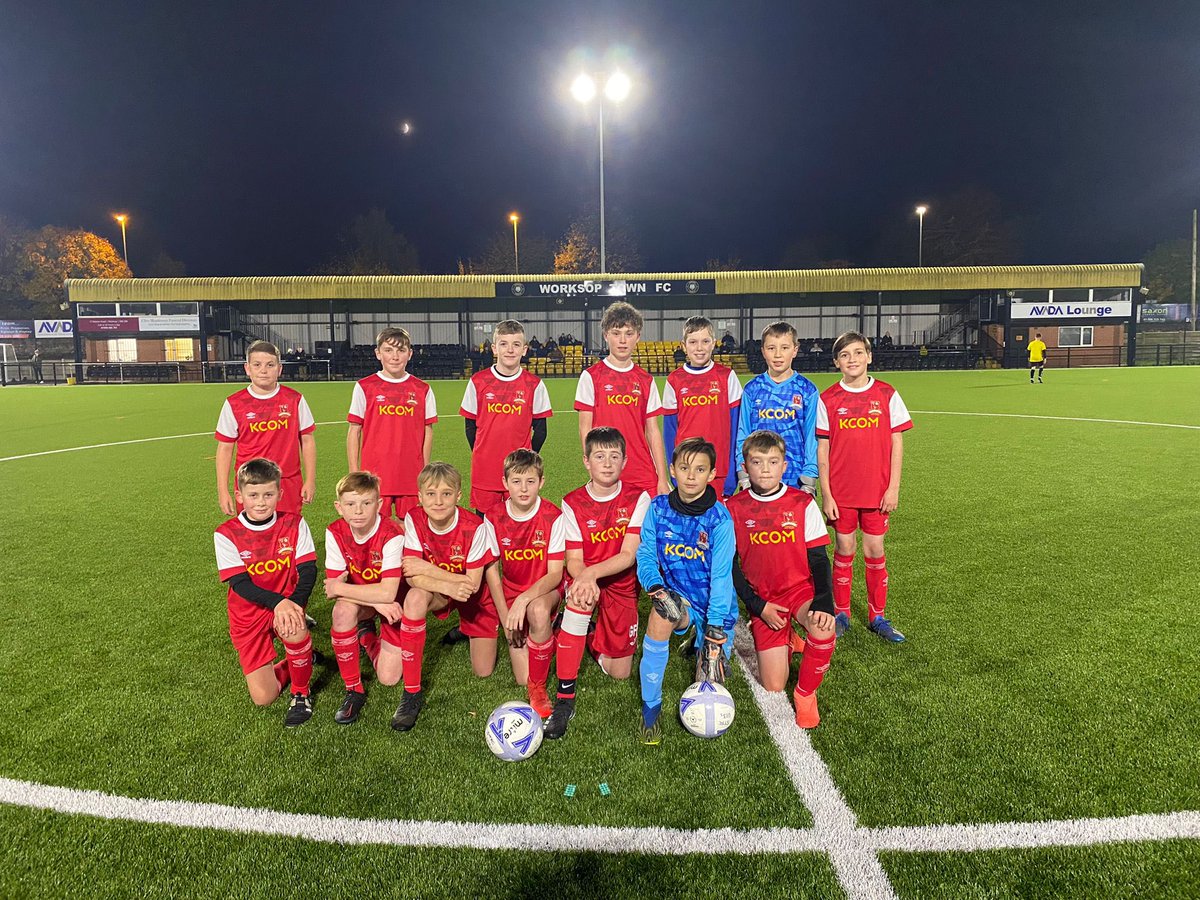 SelbyTown_FC's tweet photo. Our u13s were in action this evening for the first time against @worksoptownfc and what a game it was! The lads did us proud and despite losing 5-3 their performance was excellent - what a wonderful debut for the team!
Thank you to Worksop Town for hosting - the lads loved it! https://t.co/ygWjmVUKGb