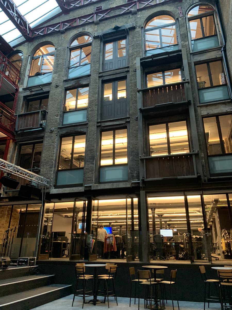 BethMoseley1's tweet photo. To London and back in a day, Live Nation got an okay office tho👌🏽 https://t.co/Rk9uNV1qRT