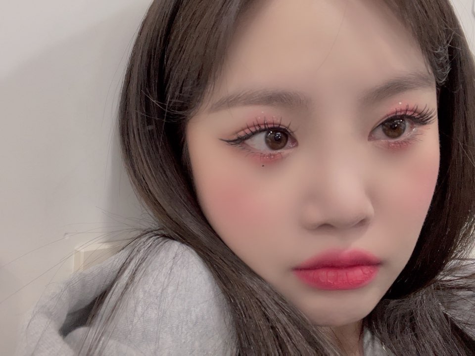 taegistarsz's tweet photo. 🍒 necesito noticias de soo :(
SOOJIN WE WON'T GIVE UP

#PleaseLetSoojinReturnToGIDLE 
#DispatchHelpSoojin
#SoojinDeservesBetter
@cubeunited 
@CUBEENTGLOBAL 
@G_I_DLE https://t.co/RyqHJh8NUw