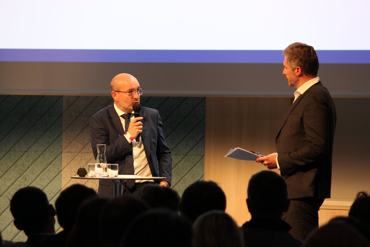 tweetojoachim's tweet photo. Très belle convention @actionlogement, avec des échanges riches et des débats toujours constructifs. Les réponses viendront en partie de la co-construction et de l'engagement de tous les acteurs du logement en @paysdelaloire. https://t.co/t5bCtG3fEU
