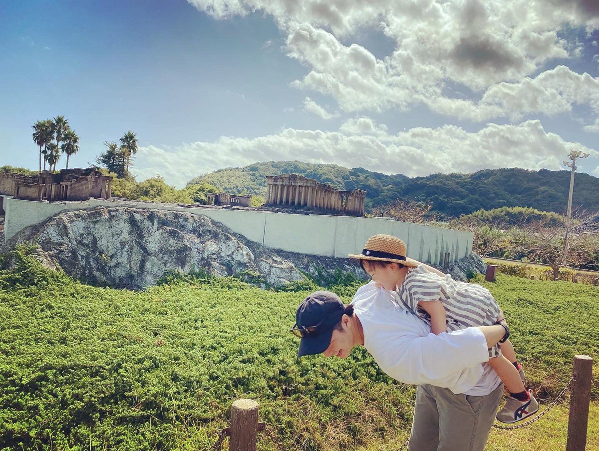 👈アテネと淡路島👉