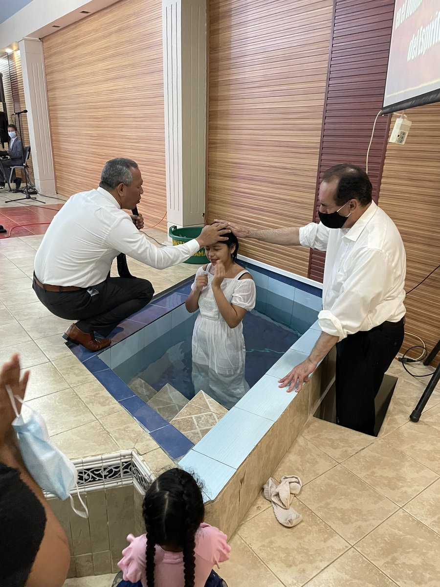 ignherrera's tweet photo. 45 nuevos bautizados en el hermoso nombre de Jesús en tiempos de crisis. https://t.co/QIwQuNXgUn