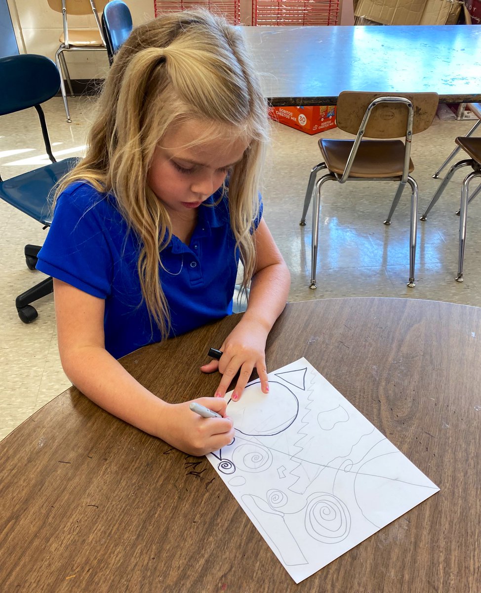 MrsPippensQUEST's tweet photo. Second graders beginning an abstract art piece after learning the roles shape and line play in the art of Kandinsky in an #elementsofart lesson. https://t.co/Os1hy2pYuB
