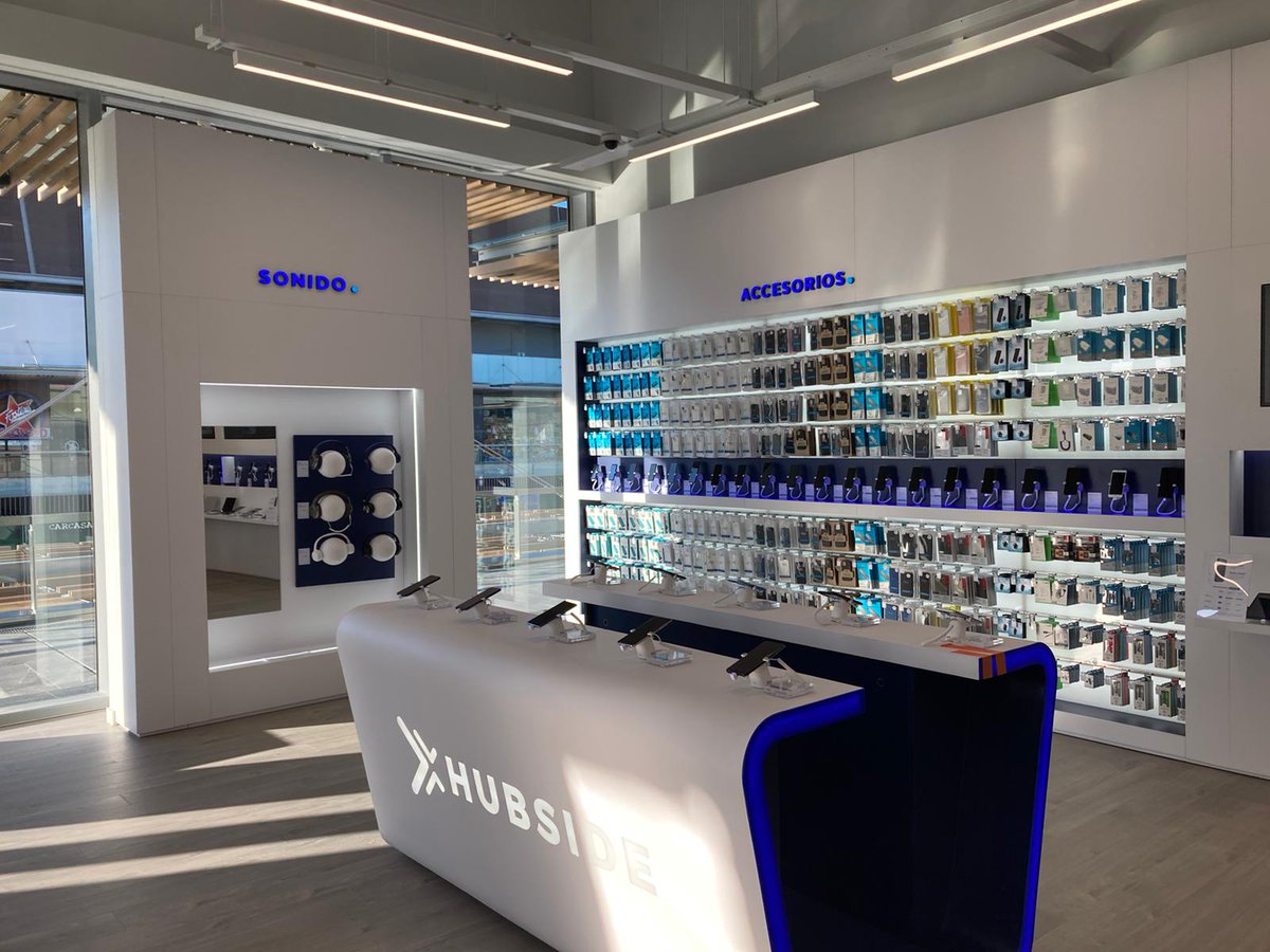 HubsideES's tweet image. [Welcome  Puerto Venecia - Zaragoza]

Estamos felices de anunciaros que nuestra décima tienda ha abierto sus puertas, esta vez en Zaragoza 🤩
💙

📍 Hubside.Store Zaragoza - Travesía Jardines Reales, 7 - 50021- Zaragoza - Spain

#Hubsidestore