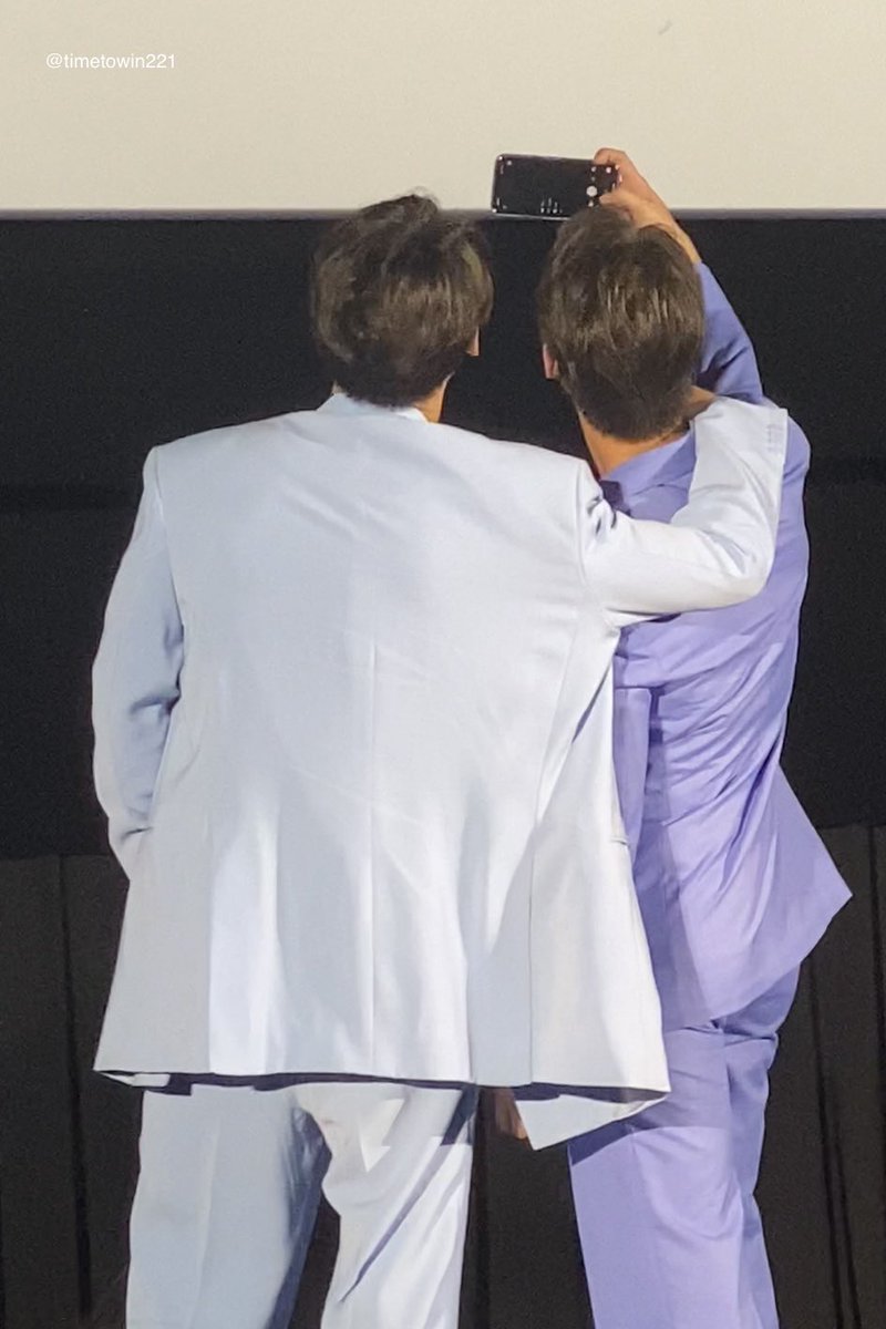 timetowin221's tweet photo. happy together 🥺

#คั่นกูTheMovie 

ไปดูกันเยอะๆ นะคะ 
#winmetawin #bbrightvc https://t.co/0pMphDLwbP