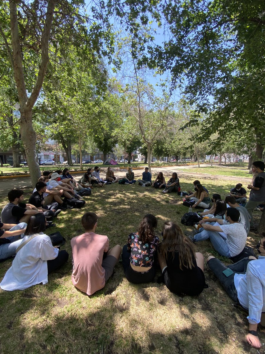 UrquietaFelipe's tweet photo. Tremendo cabildo organizado por @codeuchile para escuchar ideas y propuestas de l@s candidat@s al congreso🏛
@Ciudadanos__ @Liberales_Chile 
🔊🗣 https://t.co/nrCOsvDlQp