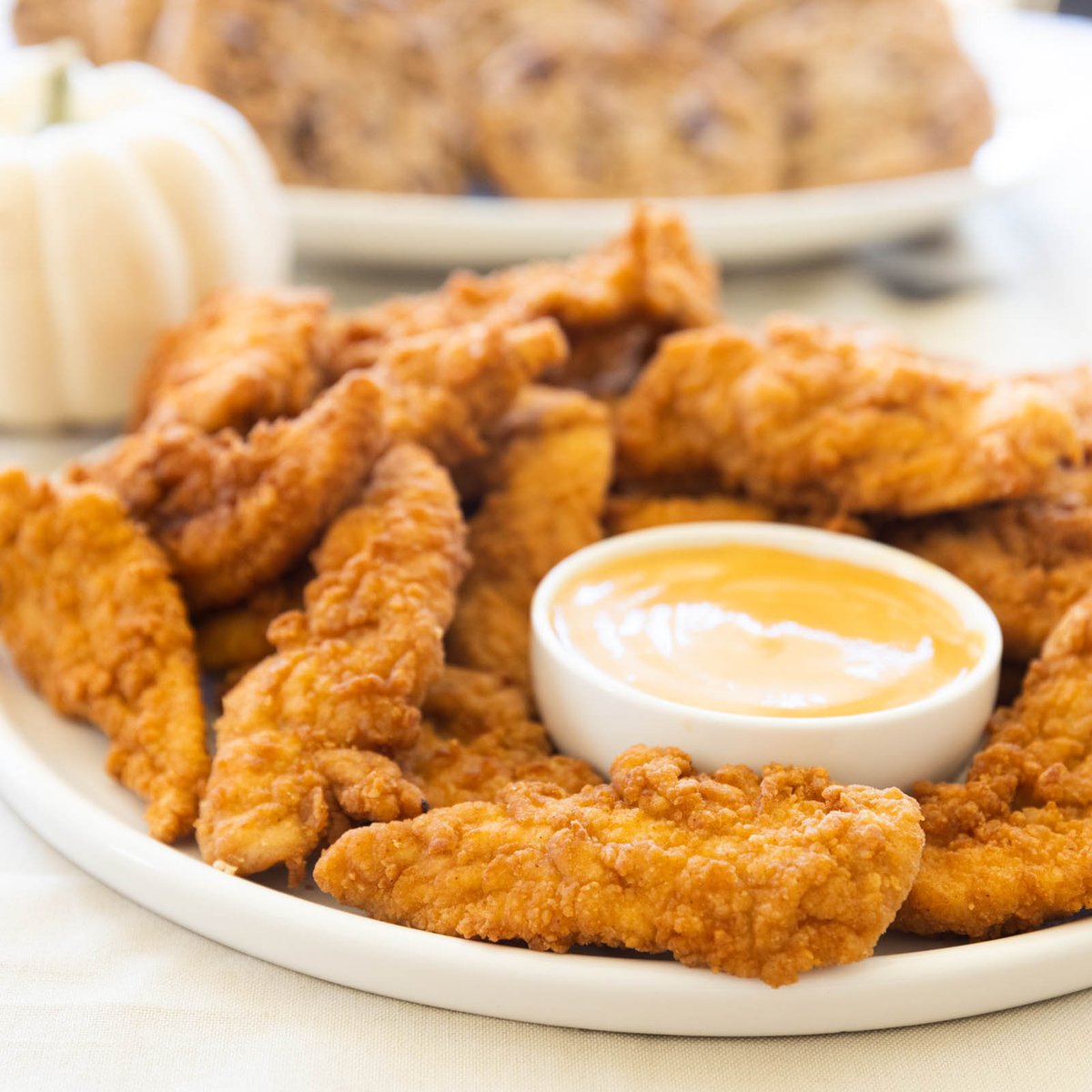 CFACCMall's tweet photo. Let our team prepare your Chick-fil-A favorites with a variety of catering trays @CFACCMall https://t.co/QRj6LnjrCq