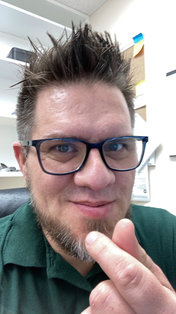 KuyaDigi's tweet photo. The hair is the result of season 19 and middle of the week crazy! @AxieInfinity let’s do this @InfiniteNexus ! What you all think about S19? https://t.co/Pg2rnsBI6I
