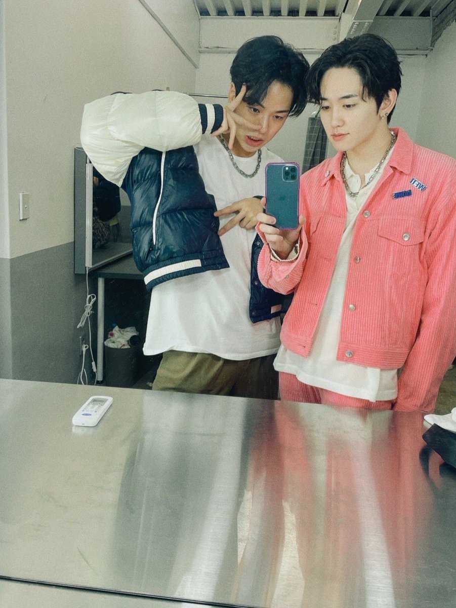 MashihoTakataIr's tweet photo. Mashiho twitter update
Goodnight everyone 🍀
آپدیت توییتر ماشیهو
همگی شب بخیر🍀
~~
#DIAMOND_GUARDS #TREASURE #MASHIHO #트레저 #마시호 #マシホ @treasuremembers
💎دایـمنـد ــــگـاردز 💎 https://t.co/8yjqxwTbdr