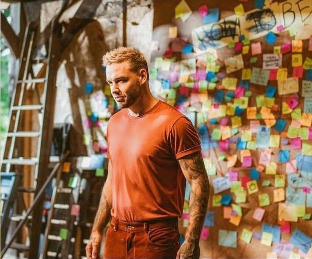 liam_projects's tweet photo. 500 Reply

" Sunshine by Liam Payne. #LiamPayne #Sunshine @LiamPayne " https://t.co/apzLLeYDnj