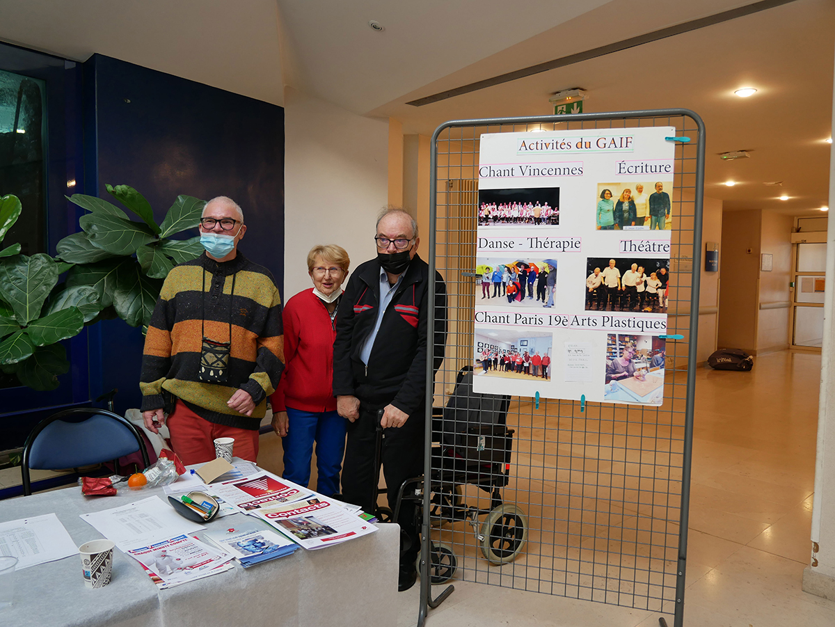 HPEVM's tweet photo. 📅 Aujourd'hui, à l'occasion de la journée de lutte contre l'AVC, patients, professionnels et associations ont pu se retrouver autour de stands d'information sur la prise en charge de l'accident vasculaire cérébral chez l'enfant et chez l'adulte.
#AssociationTanguyMoyaMoya
#GAIF https://t.co/6BAjxDEC2g
