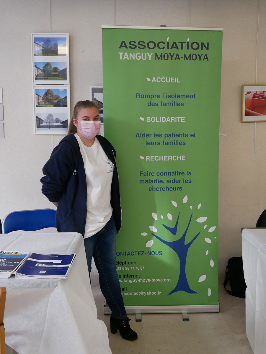 HPEVM's tweet photo. 📅 Aujourd'hui, à l'occasion de la journée de lutte contre l'AVC, patients, professionnels et associations ont pu se retrouver autour de stands d'information sur la prise en charge de l'accident vasculaire cérébral chez l'enfant et chez l'adulte.
#AssociationTanguyMoyaMoya
#GAIF https://t.co/6BAjxDEC2g