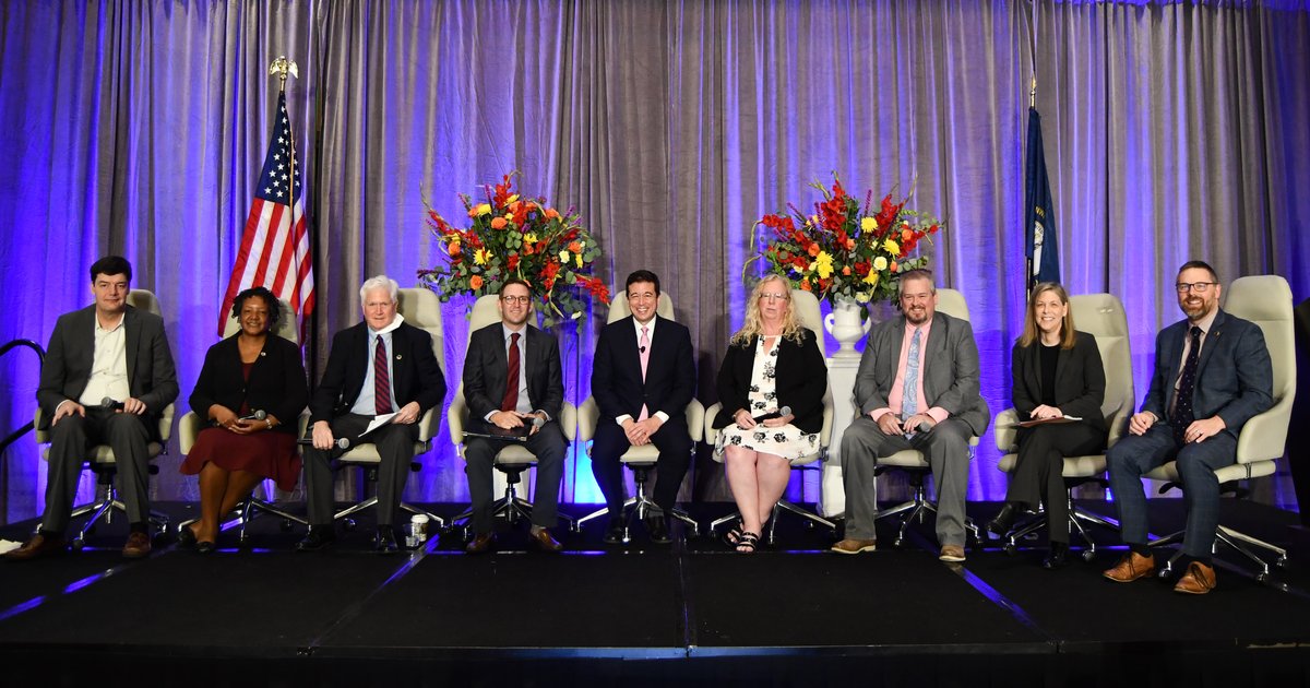 NARUC's tweet photo. #NARUCAnnual21 closes with first look at joint @NARUC @FERC #electric #transmission task force, which holds first official session later today #TxTaskforce https://t.co/u4OZlFOgtm