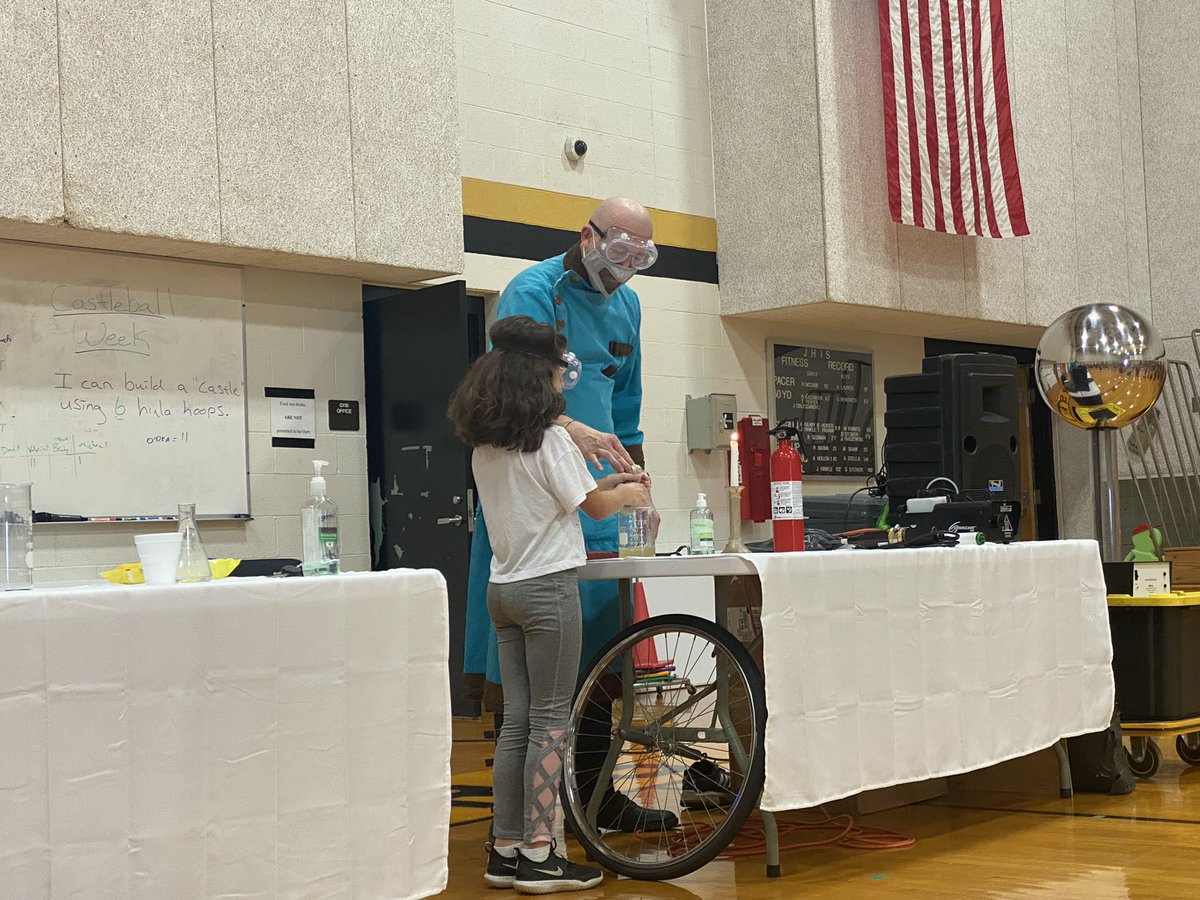 MrsMerwinJHIS's tweet photo. JHIS students loved today’s fun and interactive Extreme Science assembly! Thanks again to our JHIS PTA for providing us with this experience! #WErTJ #JHIS #JHISPTA https://t.co/6dJK9etOT5