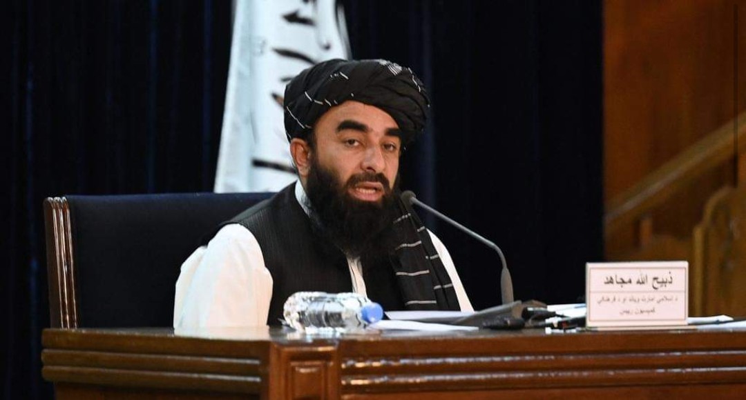 OnlineKabul's tweet photo. ذبیح الله مجاهد وایی چی پیلوټان دی امریکا نه اوباسی پداسی مهال چی له تاجکستان څخه ١٤٠ پیلوټان یی ویستی

#Zabihullah #Said #Dont #Pilots #America #Tajakistan #Recived https://t.co/upQcDvLiLK