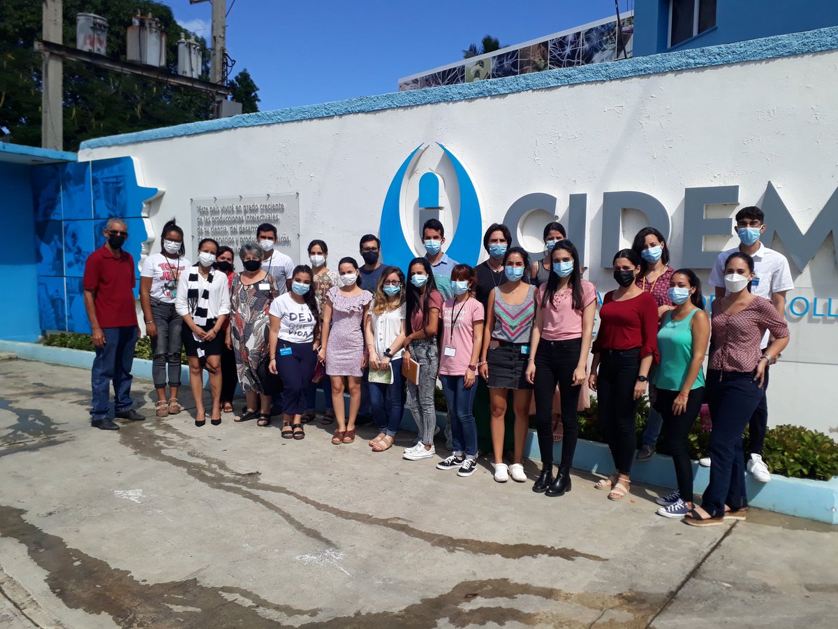 MaraLui85005402's tweet photo. @CIDEM_Cuba @AlejandroSal2 @EdMartBCF El sistema de trabajo del @CIDEM_Cuba es una de las experiencias exitosas en gestión, formación y atención al potencial humano #CTI.Jóvenes vinculados al Sistema #programasyproyectos, investigando, aportando y recibiendo incentivos!#Ciencia e historia para #CubaViva @InesMChapman https://t.co/dMR9oO75rK