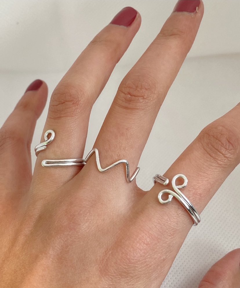 DesignVisionz's tweet photo. Need a good Christmas gift for a friend or family member? Check out this Silver Trio ring set on my Etsy- https://t.co/zkK5EIT1pp Affordable and made with high quality silver wire ✨
#silverrings #handmaderings #ringbusiness #gift #christmasgift #ringset #jewelrygift https://t.co/O9exP37WZO