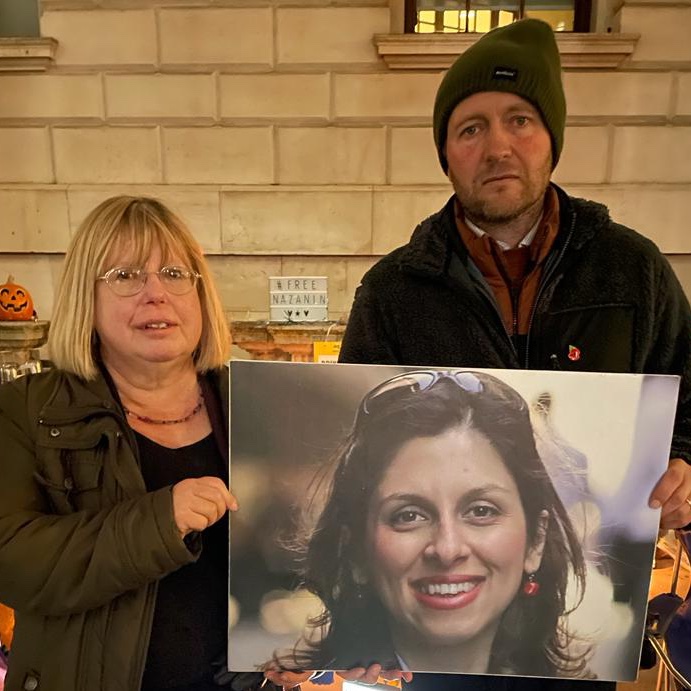 Yesterday, I went to see Richard Ratcliffe on the 17th day of his hunger strike to show my support for his cause. He thanked the Blaydon constituents who have been in touch for their support also.
You can read about it from his point of view here - bit.ly/3H2oZwi