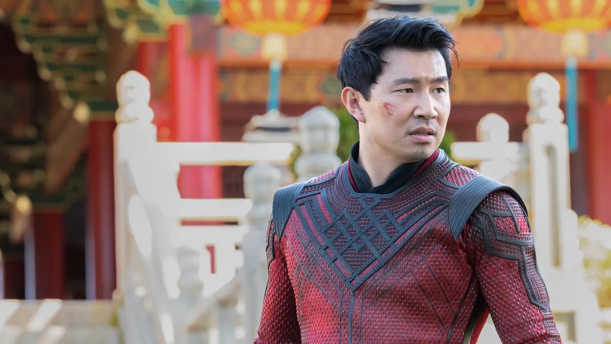 FilmUpdates's tweet photo. Paul Thomas Anderson names some of his favorite recent movies: “#ShangChi was good fun. There’s a terrific energy about it, but I live in a Marvel-obsessed household, so continuing the journey of these Marvel stories is exciting to us. I liked #Venom2. #Titane is worth seeing.” https://t.co/1QRlPa50mu