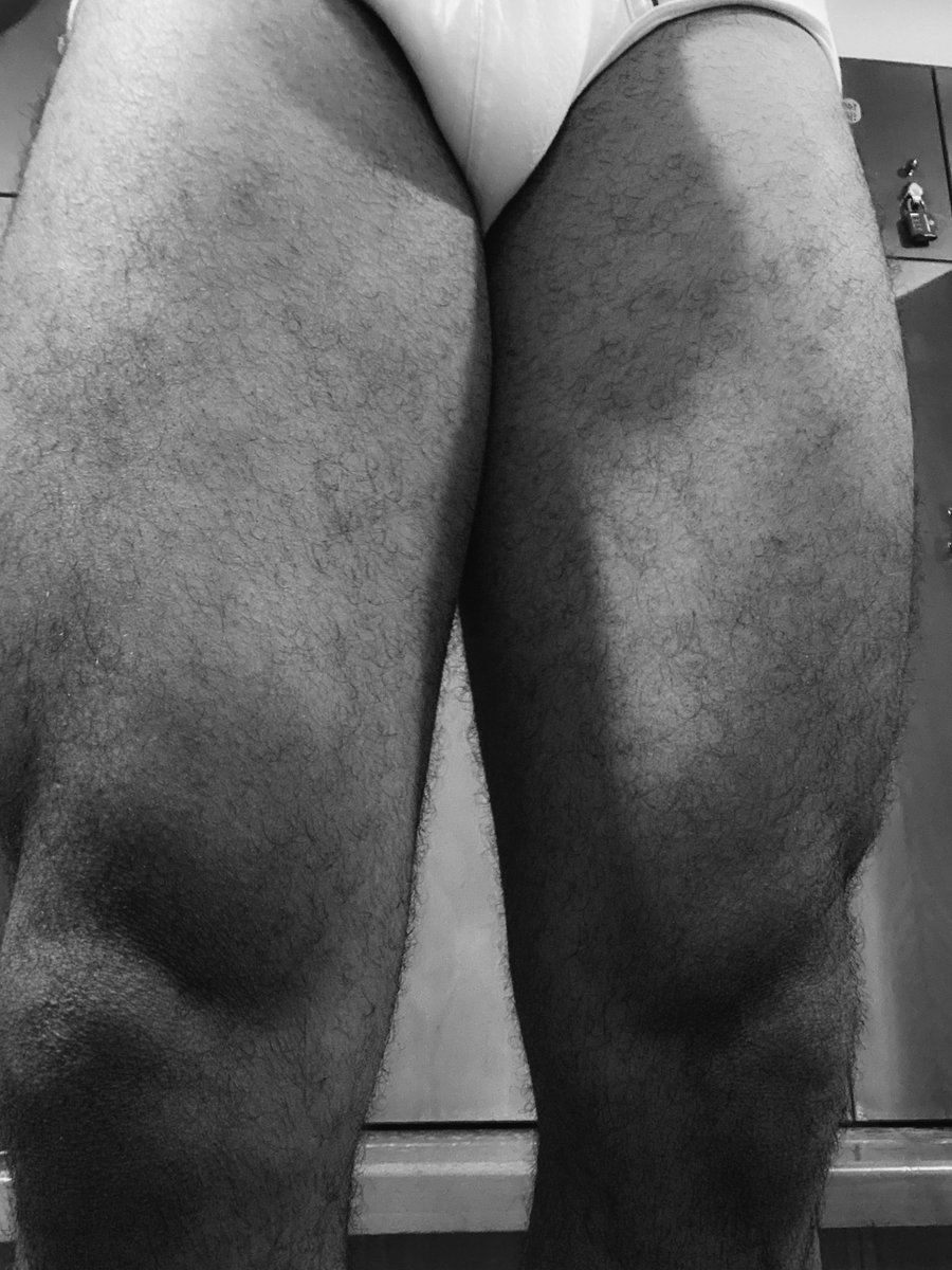 AssloverF's tweet photo. #legs https://t.co/IDU8kKvYwA