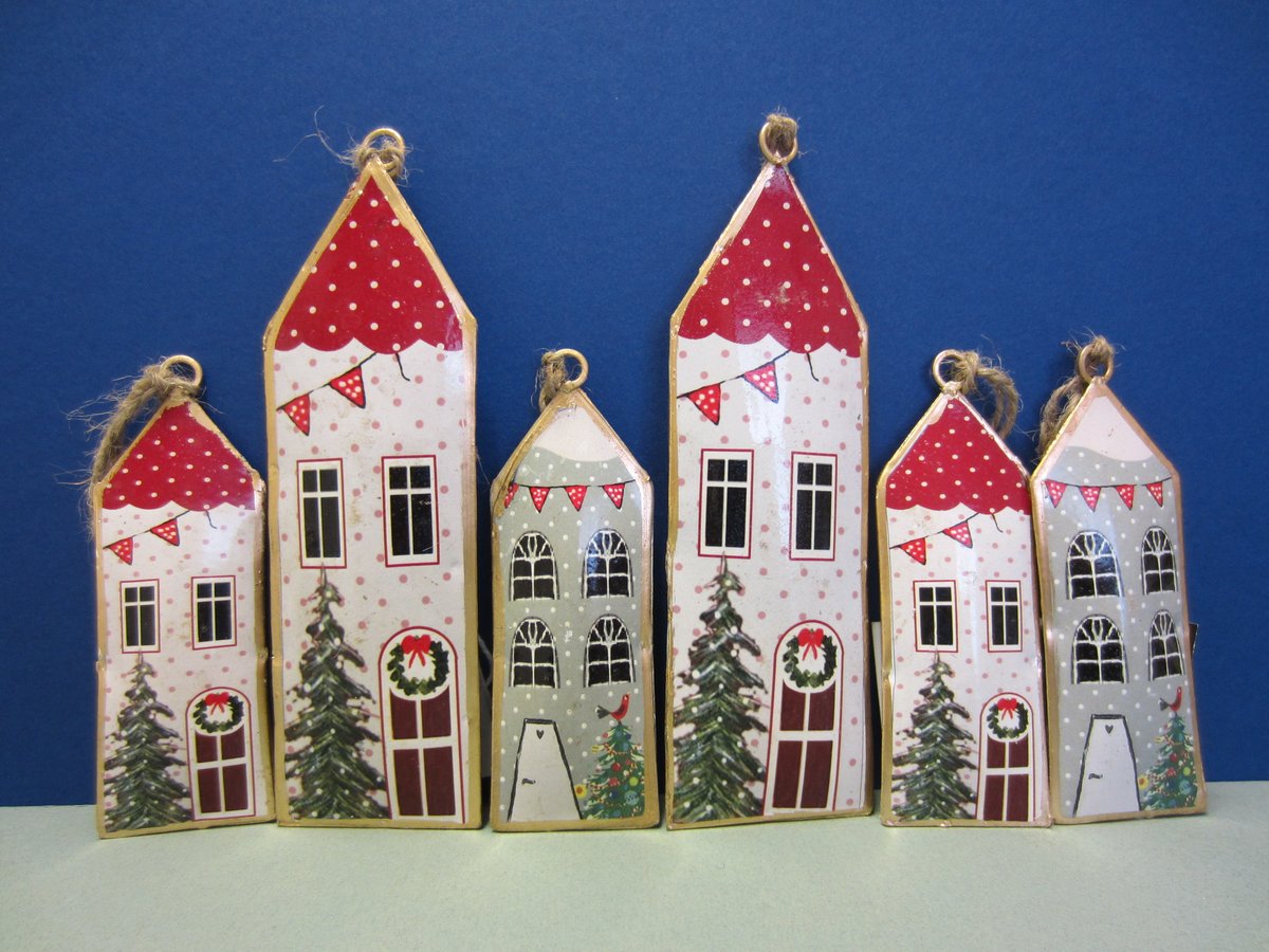 Gallery43's tweet photo. #Christmas is arriving @gallery43 decorations to hang and stand. https://t.co/owSB4E9T0a