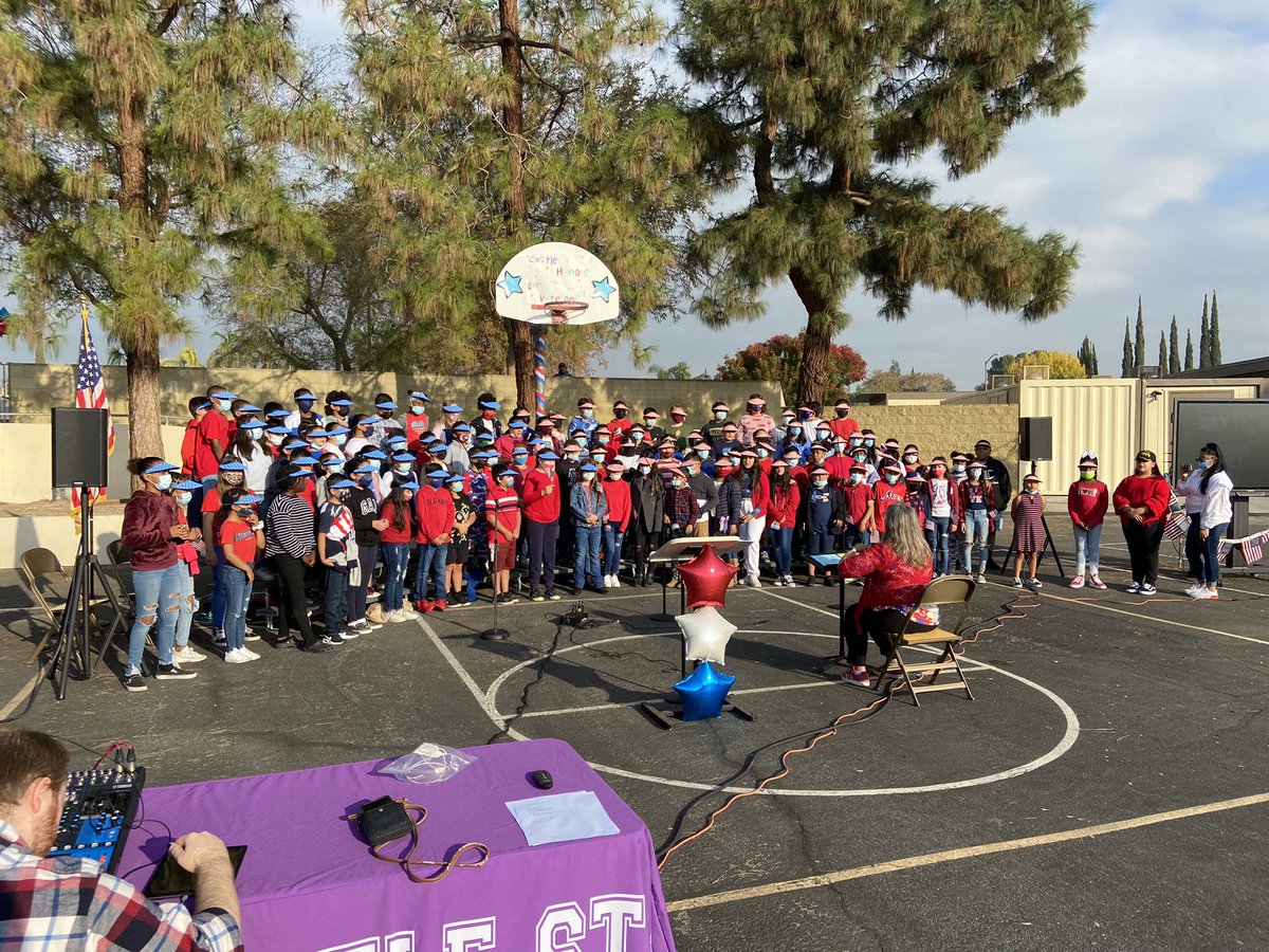 “We Honor You” performed by Castle 4th graders. Thank you, Veterans!!!