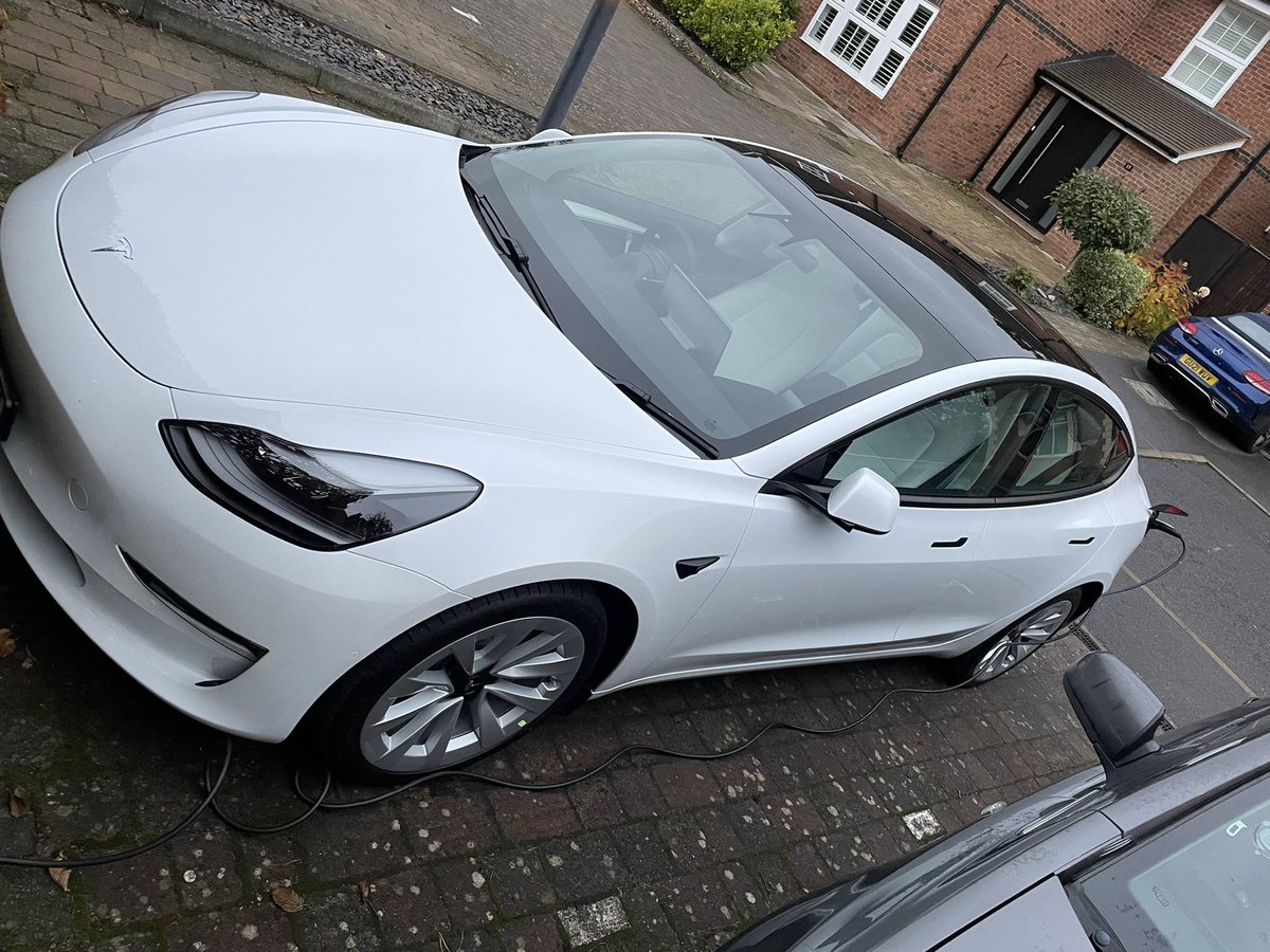 Aint she beautiful 😍 <a href="/Tesla/">Tesla</a>