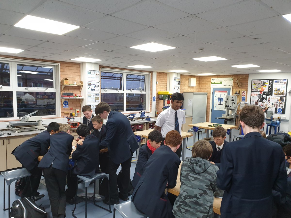 First meeting of the new F1 in schools teams this year! @CGGSNews being supported by <a href="/gears_6/">6 Gears - F1 in schools</a>