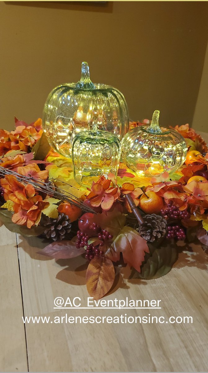 AC_Eventplanner's tweet photo. One of my favorite holiday of the year... Thanksgiving!🦃🦃🦃 https://t.co/eZren8O4L1